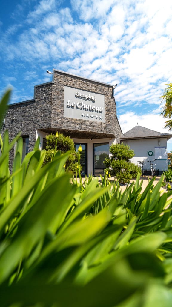 Cheap camping in Saint-Hilaire-de-Riez with mobile homes and pitches close to the beach