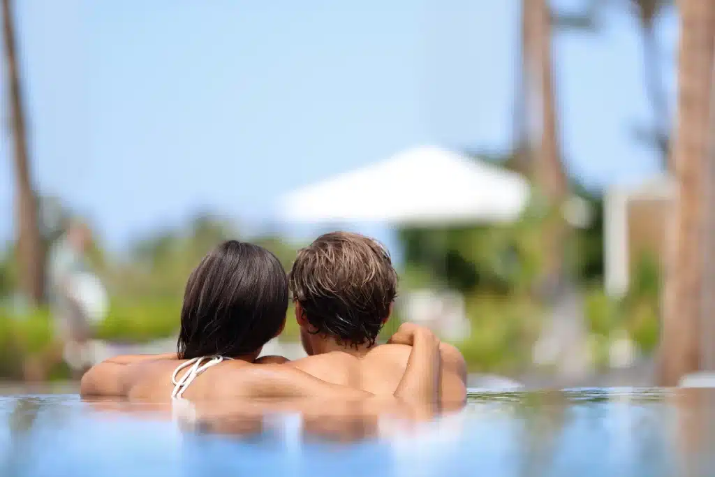 Piscine chauffée du camping Le Château à Saint-Hilaire-de-Riez hors saison
