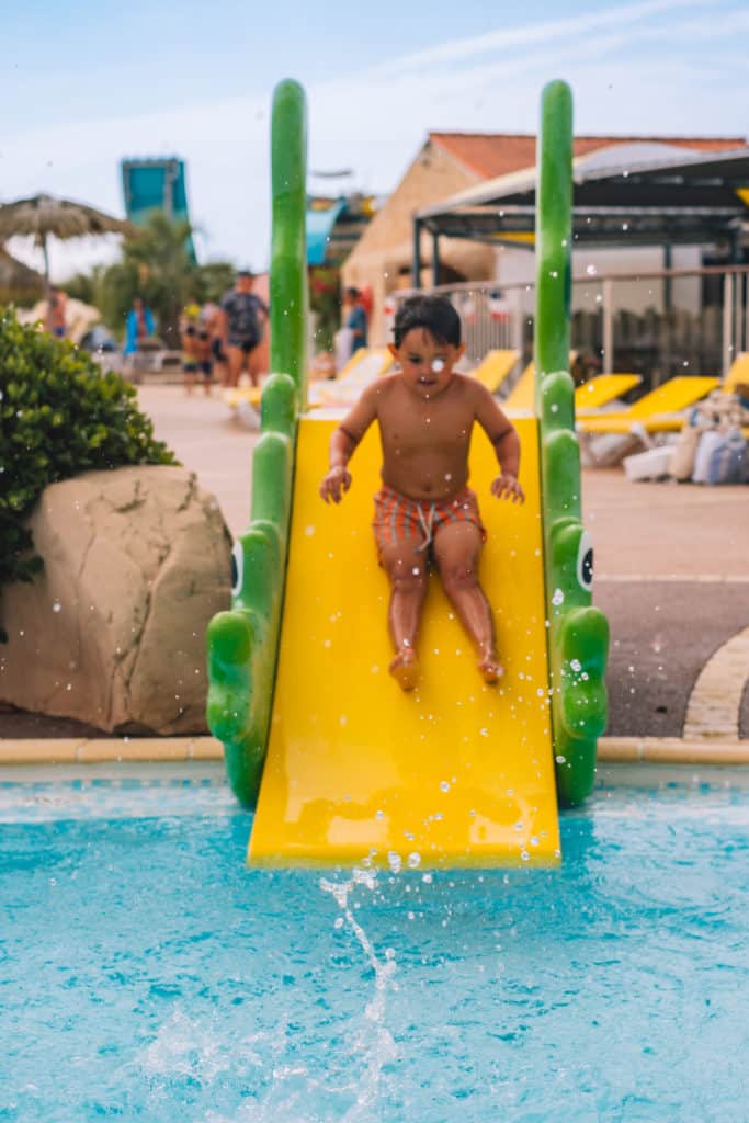 Jeux aquatiques pour enfants au Camping Acapulco à Saint-Jean-de-Monts
